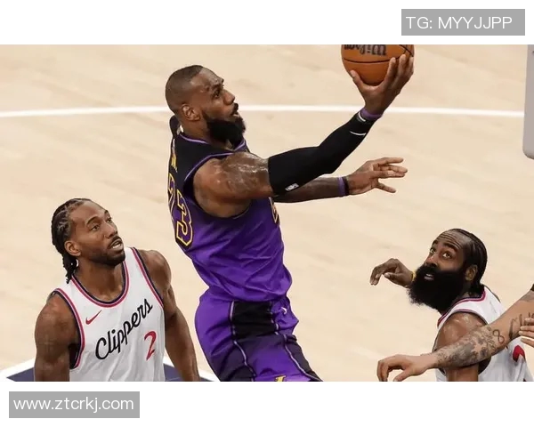 快船四连败惨遭太阳双杀，三分手感冰凉外线火力瘫痪致攻防挣扎